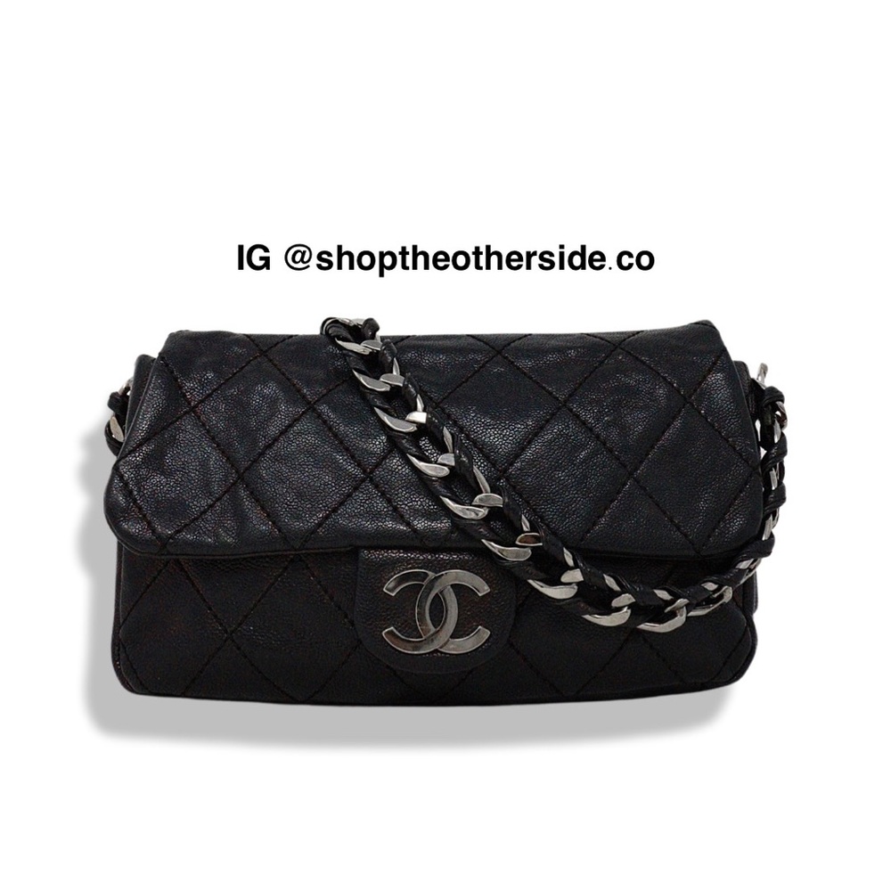 Chanel Modern Caviar Iridescent Chain Flap Black